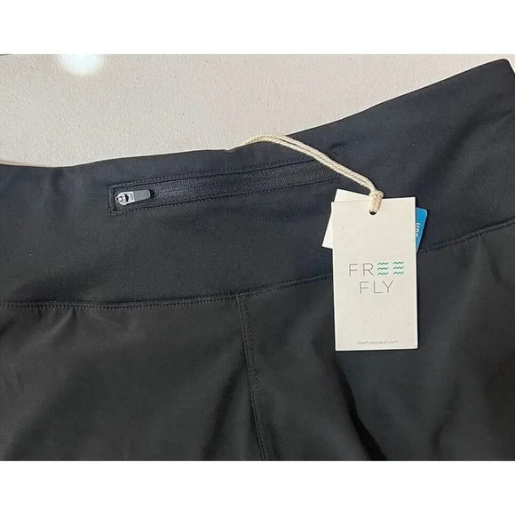 Free Fly Womens Bamboo Breeze Lined Black Shorts Size L 4 Inch Inseam - Picture 7 of 7